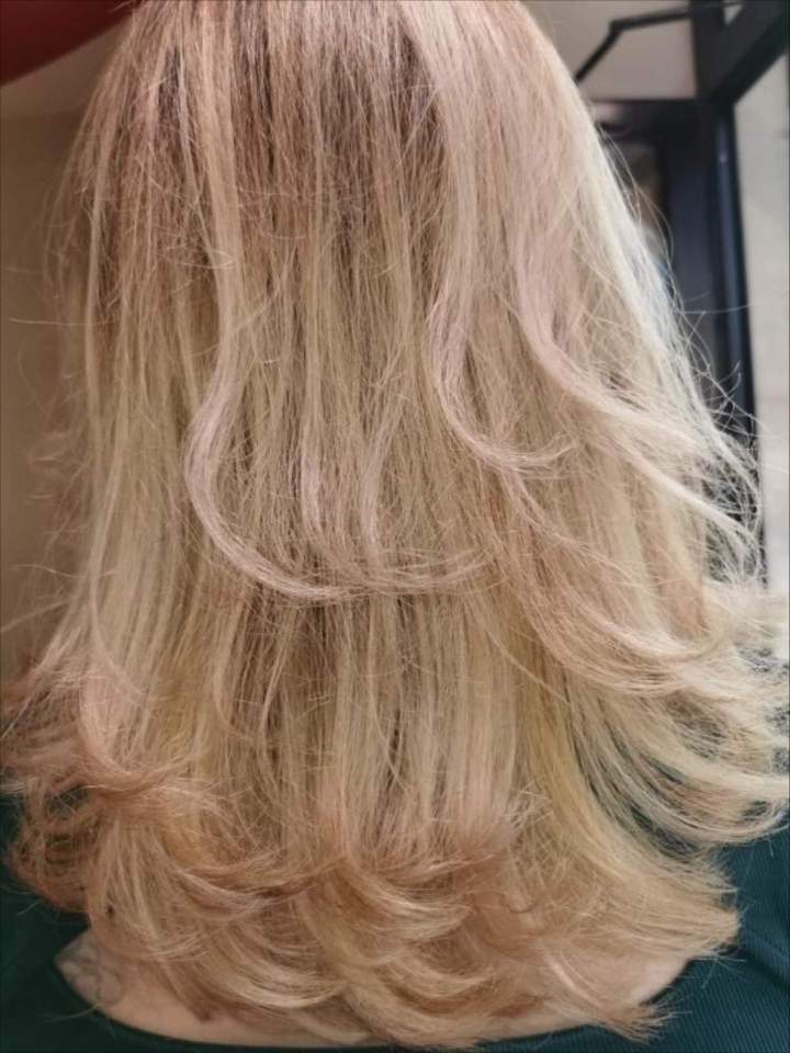 Balayage blond doré et coupe dégradée Montpellier